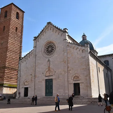 Nocleg ze śniadaniem 50mt Dal Duomo - Casa Amasia Pietrasanta